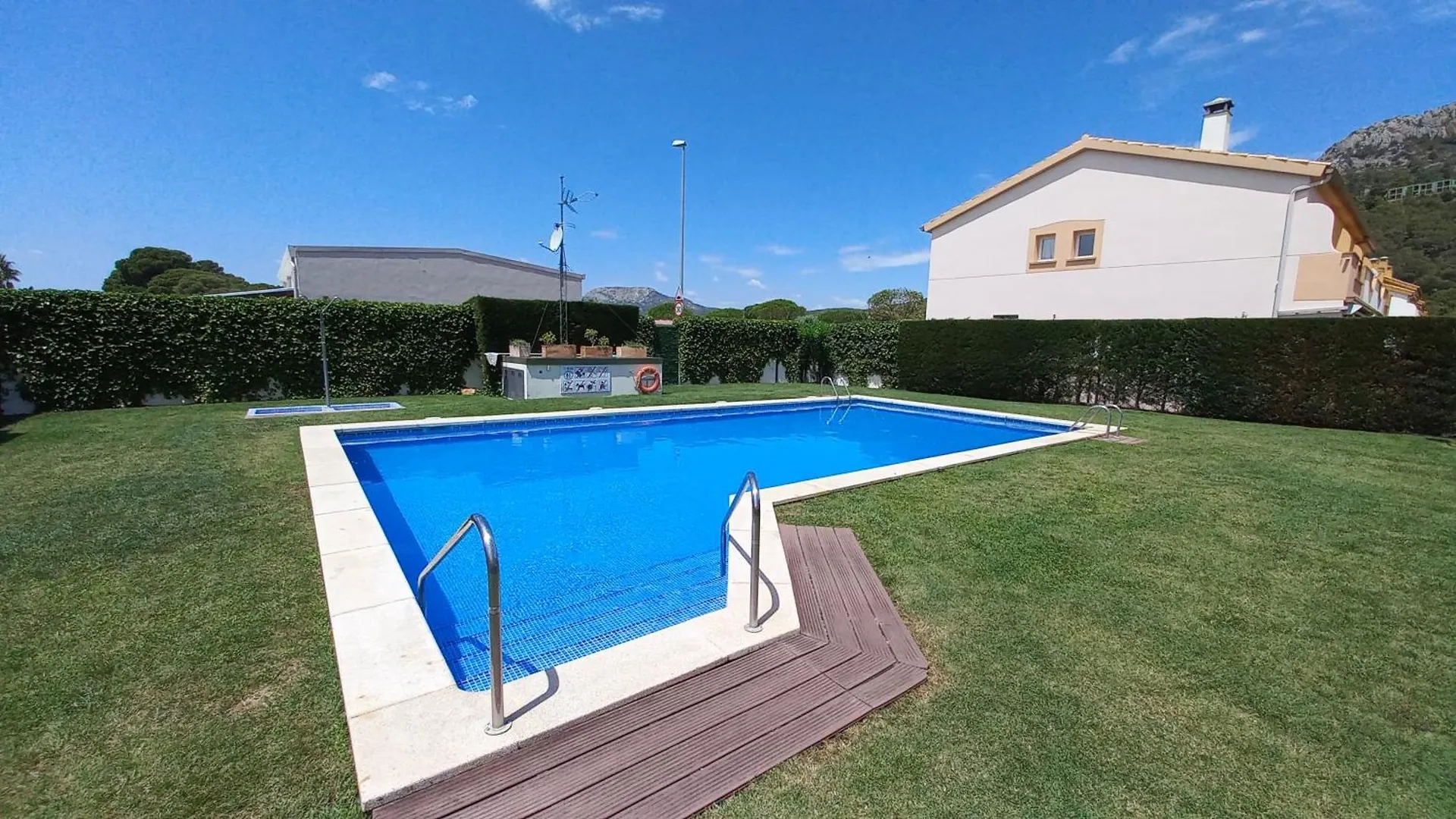 Casa Unifamiliar Con Patio Y Piscina En L'Estartit- Costa Brava Apartment  L'Estartit